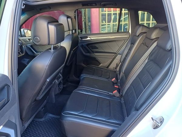 2019-Volkswagen-Tiguan-20-TSI-Highline-4Motion-Auto image:9
