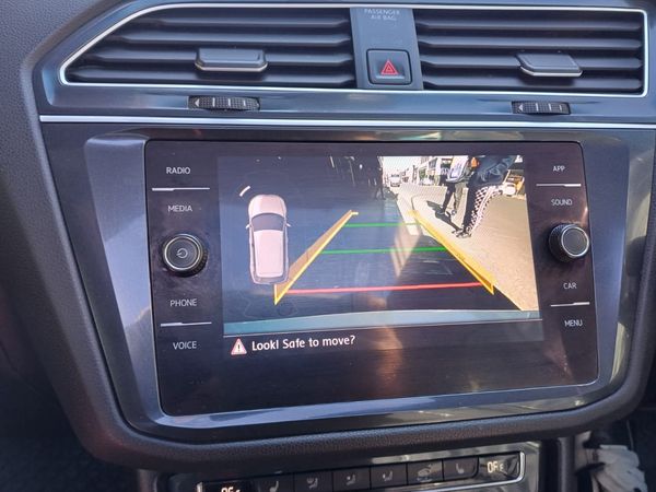 2019-Volkswagen-Tiguan-20-TSI-Highline-4Motion-Auto image:14
