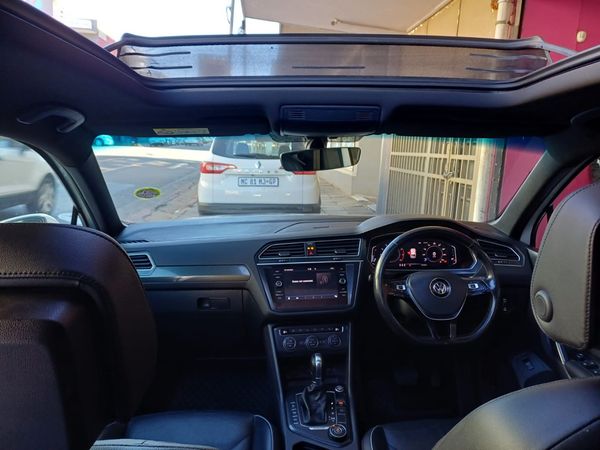 2019-Volkswagen-Tiguan-20-TSI-Highline-4Motion-Auto image:19