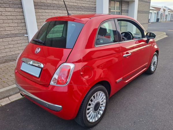 2013-Fiat-500-12-Lounge-Auto image:2