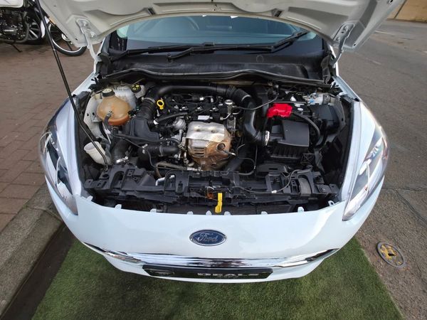 2018-Ford-Fiesta-10-EcoBoost-Trend-5-dr image:9