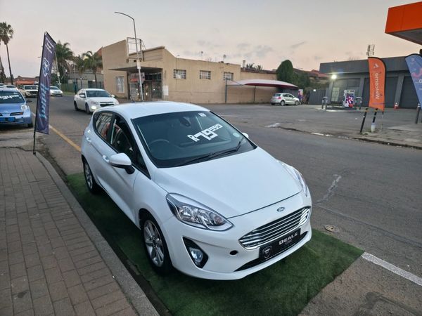2018-Ford-Fiesta-10-EcoBoost-Trend-5-dr image:1