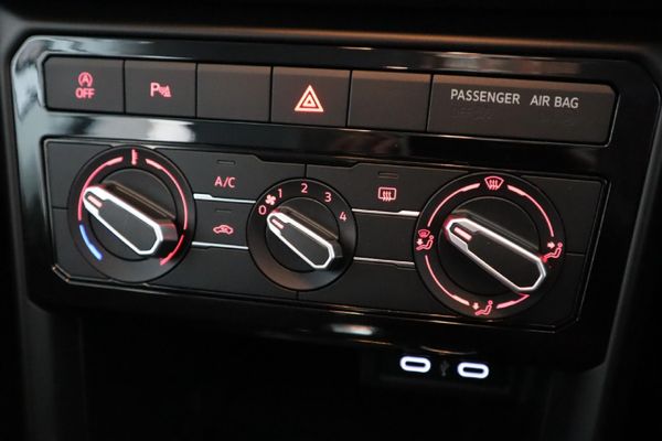 2021-Volkswagen-T-Cross-10-TSI-Comfortline-Auto image:16
