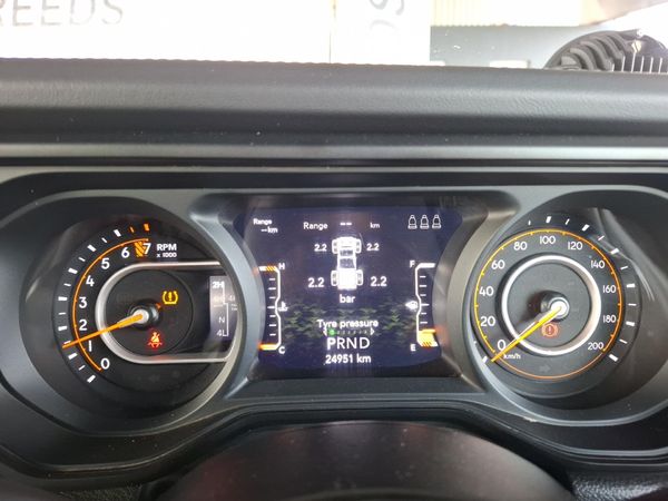 2024-Jeep-Gladiator-Rubicon-36-4x4-Auto-Double-Cab image:14
