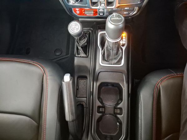 2024-Jeep-Gladiator-Rubicon-36-4x4-Auto-Double-Cab image:18