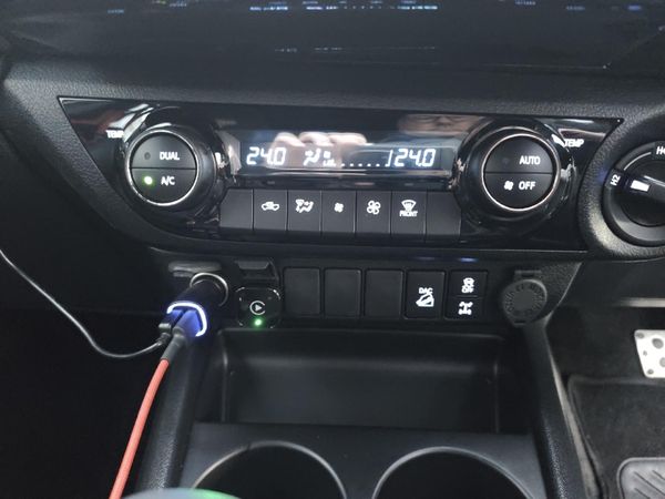 2026-Toyota-Hilux-28GD-6-GR-Sport-Double-Cab-4x4 image:14