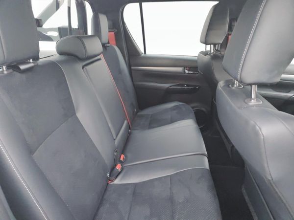 2026-Toyota-Hilux-28GD-6-GR-Sport-Double-Cab-4x4 image:16