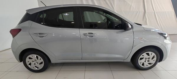 2025-Hyundai-Grand-i10-10-Motion image:2