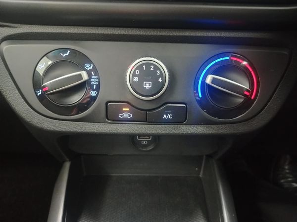 2023-Hyundai-Grand-i10-10-Motion image:20
