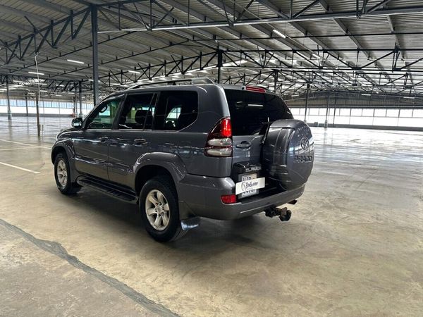 2007-Toyota-Land-Cruiser-Prado-40-V6-VX-Auto image:4