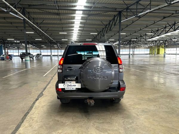 2007-Toyota-Land-Cruiser-Prado-40-V6-VX-Auto image:5