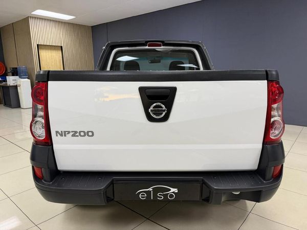 2023-Nissan-NP200-16-AC-Safety-Pack image:5