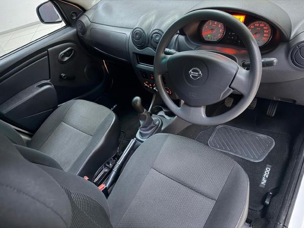 2023-Nissan-NP200-16-AC-Safety-Pack image:8