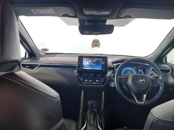 2025-Toyota-Corolla-18-XR-Hybrid-Auto image:14