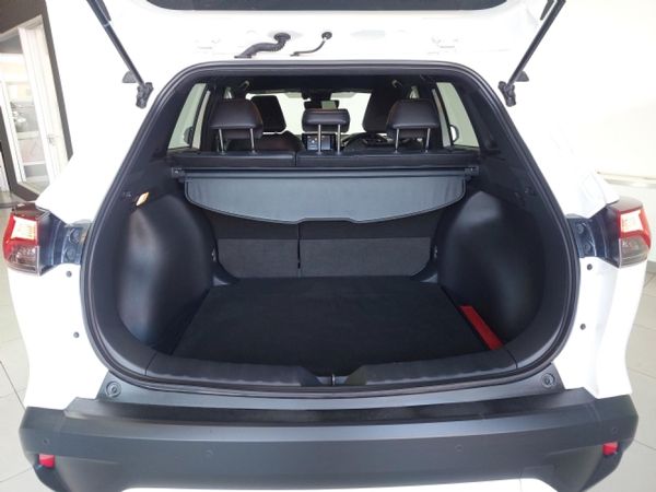 2025-Toyota-Corolla-18-XR-Hybrid-Auto image:6