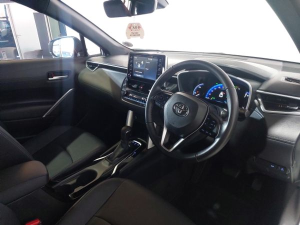 2025-Toyota-Corolla-18-XR-Hybrid-Auto image:7