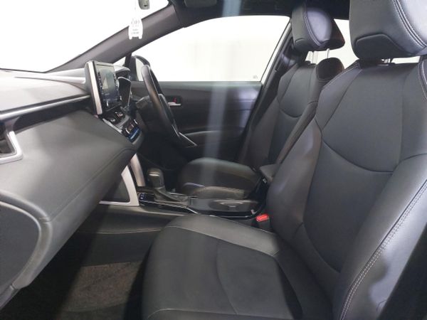 2025-Toyota-Corolla-18-XR-Hybrid-Auto image:8