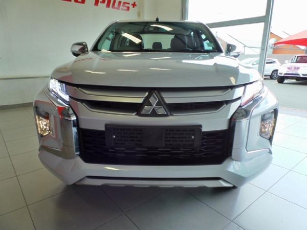 2021-Mitsubishi-Triton-24-Di-Dc-Auto-Double-Cab image:1