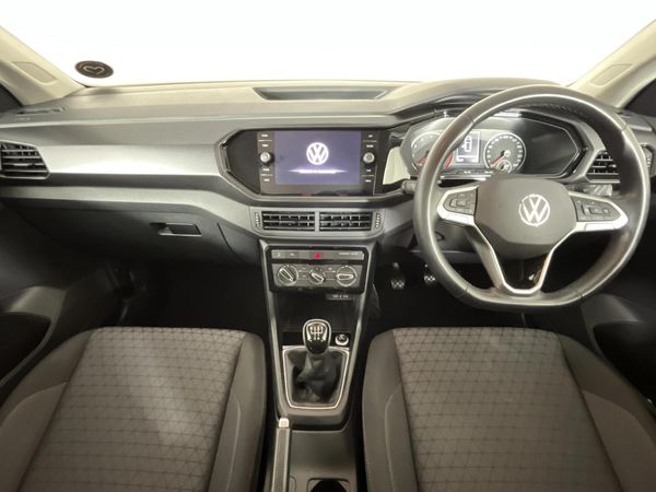2024-Volkswagen-T-Cross-10-TSI-Comfortline image:1