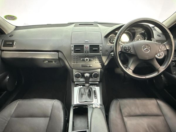 2010-Mercedes-Benz-C-Class-C-200K-Classic-Auto image:1