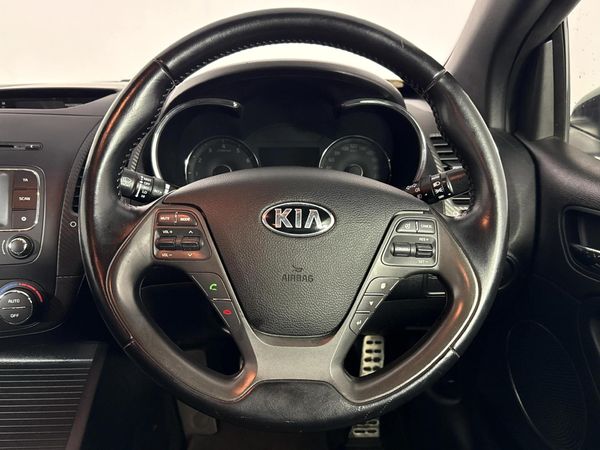 2016-Kia-Cerato-Koup-16T-GDi image:11