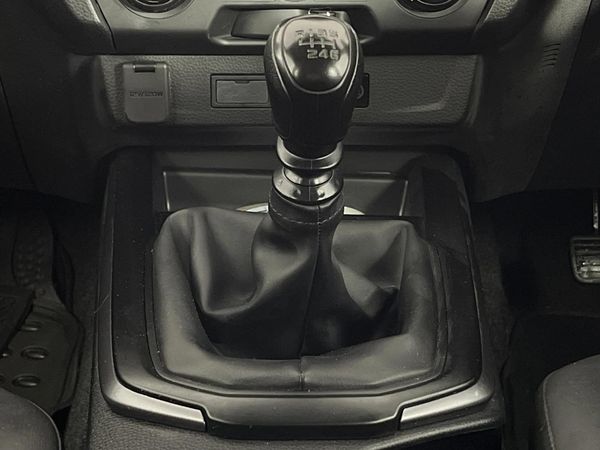 2022-Isuzu-D-Max-19-DDI-HR-LS-Double-Cab image:7