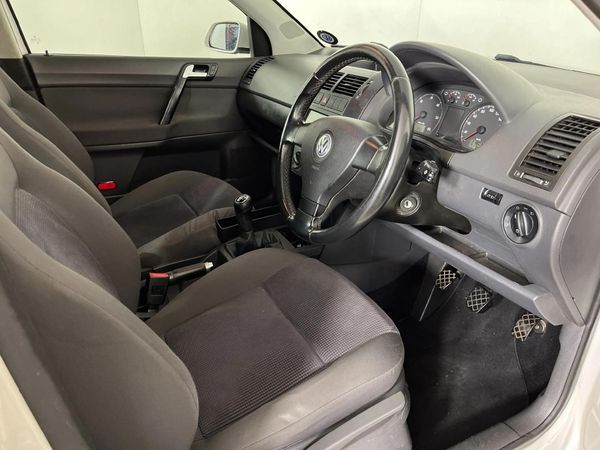2006-Volkswagen-Polo-19-TDI-Highline image:8
