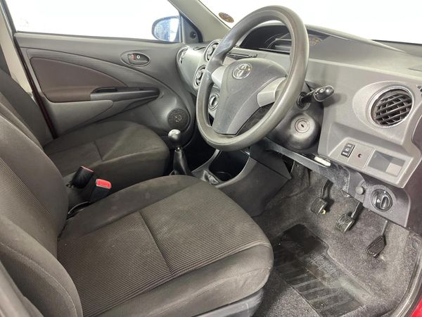 2020-Toyota-Etios-15-Sport-LTD-Edition-5-dr image:9
