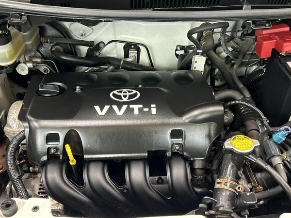 2007-Toyota-Yaris-T1-5-dr image:12