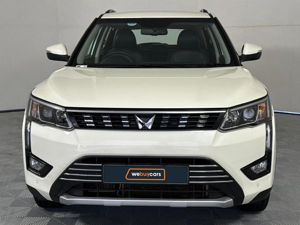 2023-Mahindra-XUV-300-15D-W8 image:15