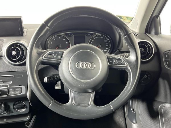 2015-Audi-A1-10-TFSI-3-dr-S-Auto-25-TFSI image:10