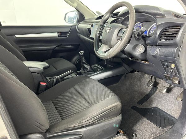 2018-Toyota-Hilux-24-GD-6-SRX-4x4-Single-Cab image:7