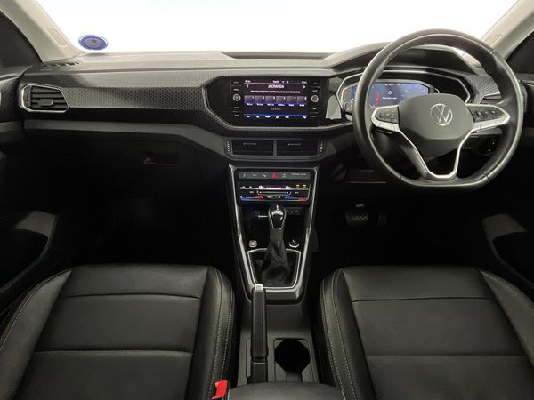 2022-Volkswagen-T-Cross-10-TSI-Highline-Auto image:1