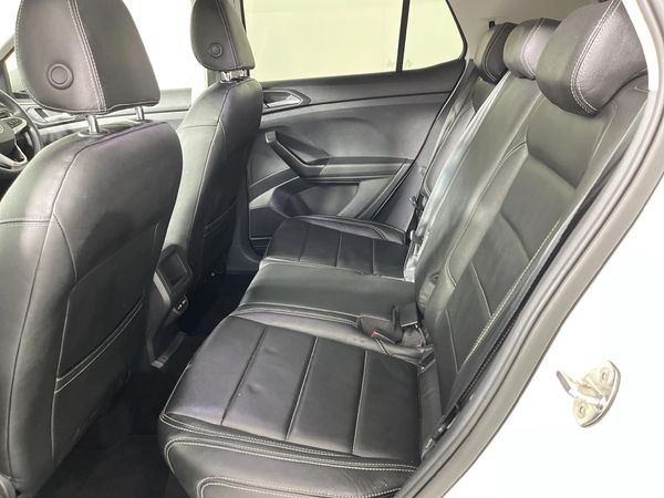 2022-Volkswagen-T-Cross-10-TSI-Highline-Auto image:3