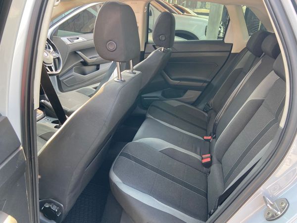 2018-Volkswagen-Polo-10-TSI-Comfortline-Auto image:9