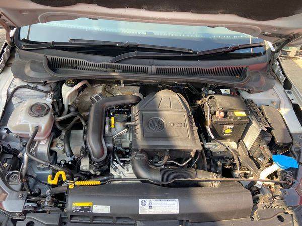 2018-Volkswagen-Polo-10-TSI-Comfortline-Auto image:14