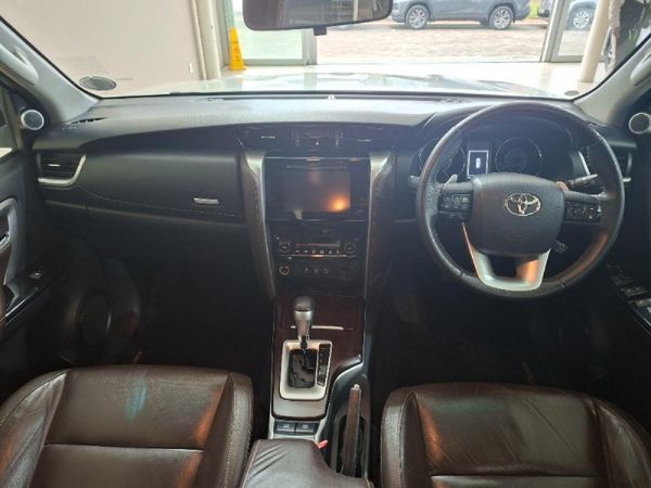 2017-Toyota-Fortuner-28-GD-6-4x4-Auto image:4