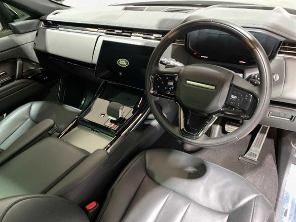 2026-Land-Rover-Range-Rover-Sport-30-D-HSE-190kW image:15