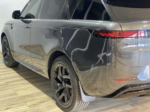 2026-Land-Rover-Range-Rover-Sport-30-D-HSE-190kW image:28