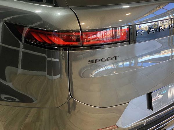2026-Land-Rover-Range-Rover-Sport-30-D-HSE-190kW image:29