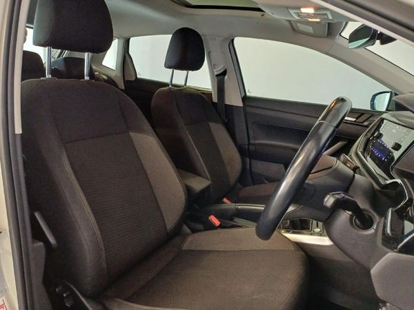 2022-Volkswagen-Polo-10-TSI-Life image:14