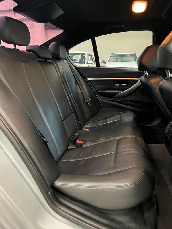 2018-BMW-3-Series-320i-Edition-M-Sport-Shadow-Auto image:11