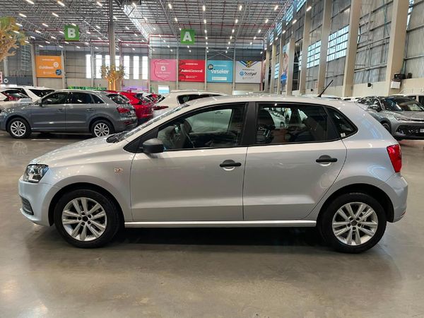 2023-Volkswagen-Polo-Vivo-14-Trendline-5-dr image:5