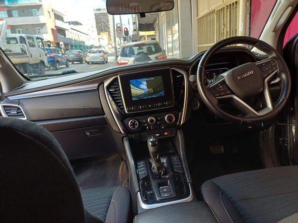 2023-Isuzu-Mu-x-30D-4x4-Auto image:16