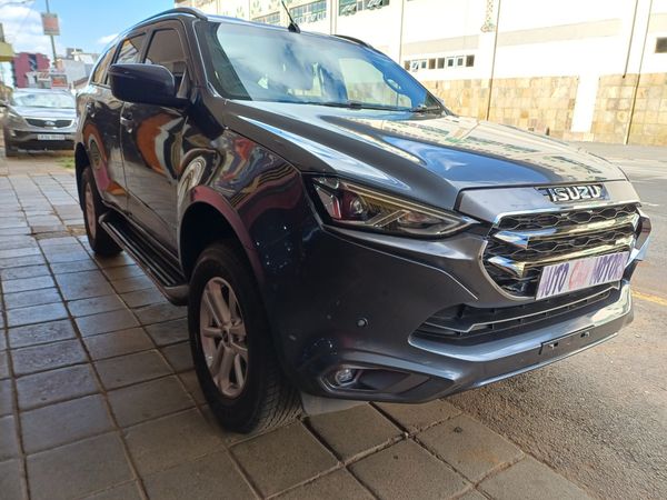 2023-Isuzu-Mu-x-30D-4x4-Auto image:2