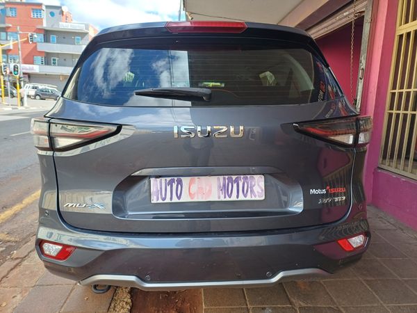 2023-Isuzu-Mu-x-30D-4x4-Auto image:4