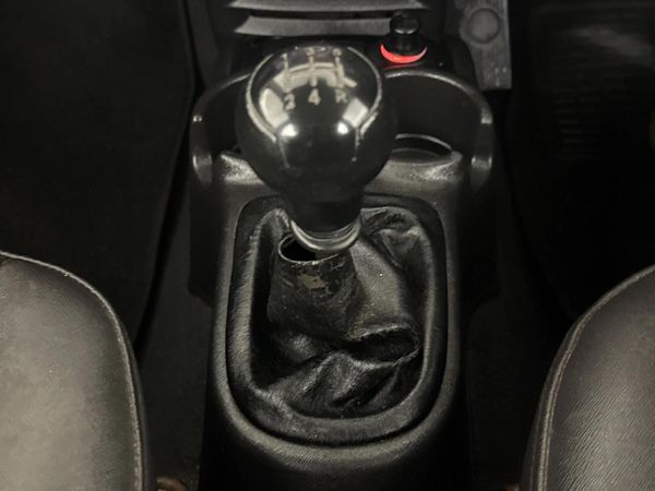 2011-Kia-Picanto-11-Striker image:7