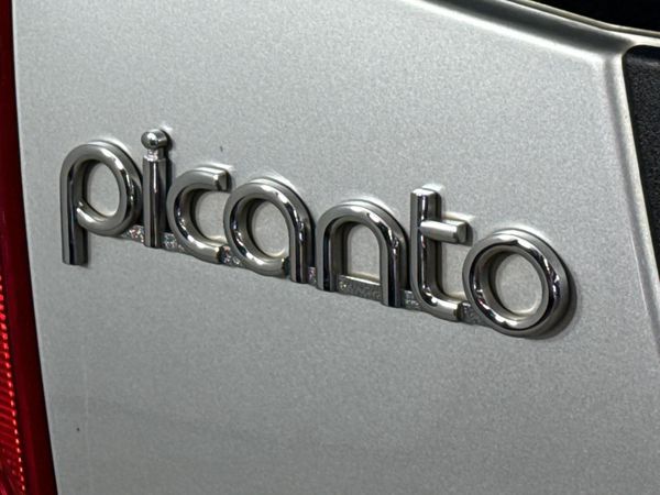 2011-Kia-Picanto-11-Striker image:8