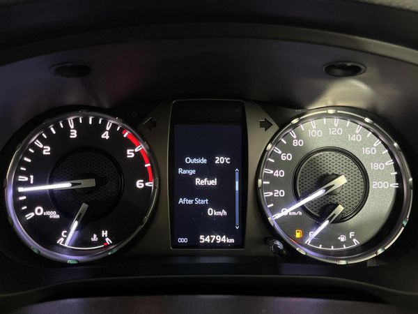 2023-Toyota-Hilux-24-GD-6-Raised-Body-Raider-Double-Cab image:2