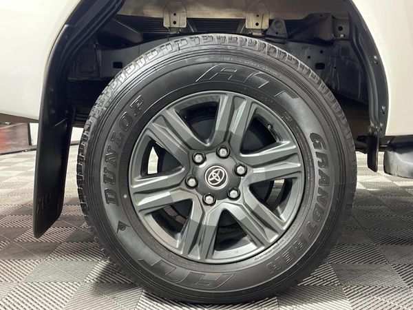 2023-Toyota-Hilux-24-GD-6-Raised-Body-Raider-Double-Cab image:7
